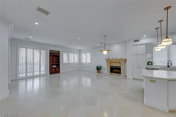 $2,800 | 20 Via Mantova, Unit 108, Henderson, NV 89011