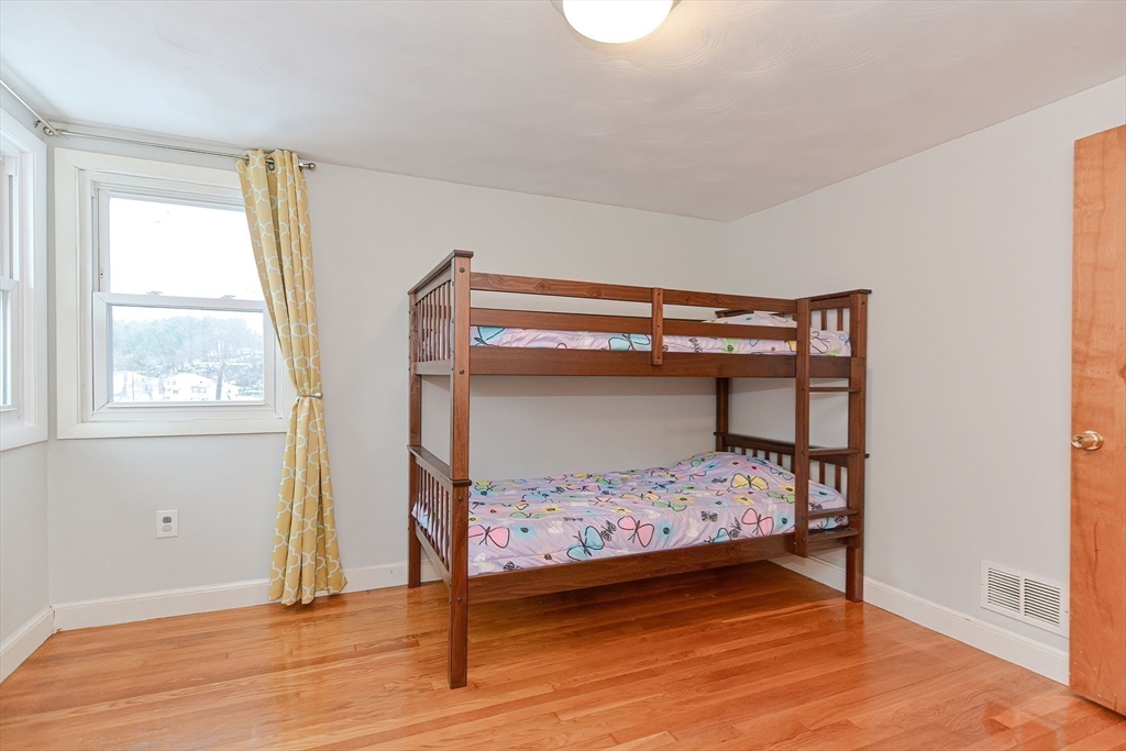125 College Farm Road Waltham, MA 02451 - Photo 20 of 41 Gallery Image 20