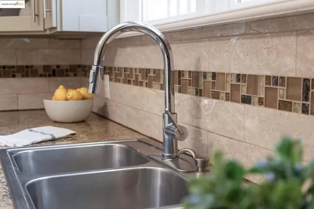 $549,000 | 2005 36th Avenue, Oakland, CA 94601