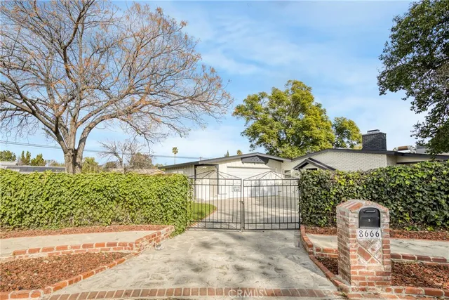 $4,900 | 8666 Keokuk Avenue, Winnetka, CA 91306