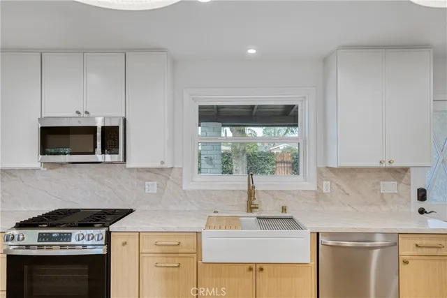 $4,900 | 8666 Keokuk Avenue, Winnetka, CA 91306