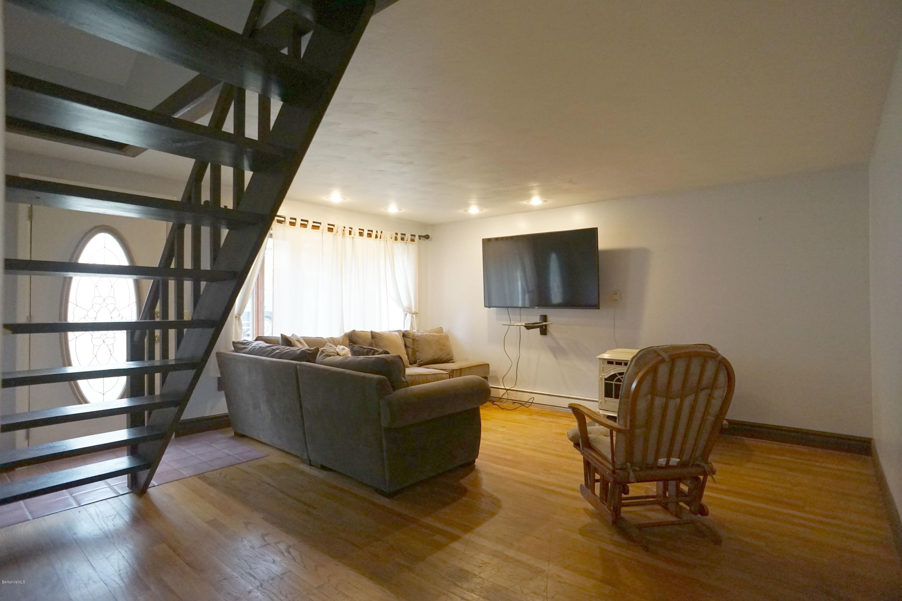 18 Lakeview Road Hinsdale, MA 01235 - Photo 15 of 32 DSC01996