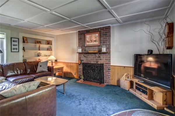 92-94 Blossomcrest Road Lexington, MA 02421 - Photo 8 of 30 Gallery Image 8