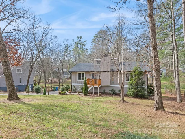 $485,000 | 10 New Bern Drive, Fletcher, NC 28732