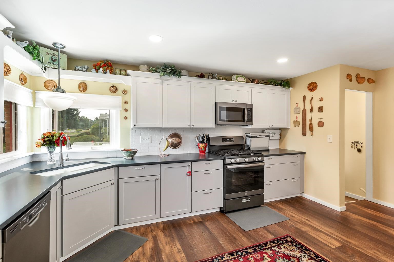 521 North Locust Road Spokane Valley, WA 99206 - Photo 10 of 36