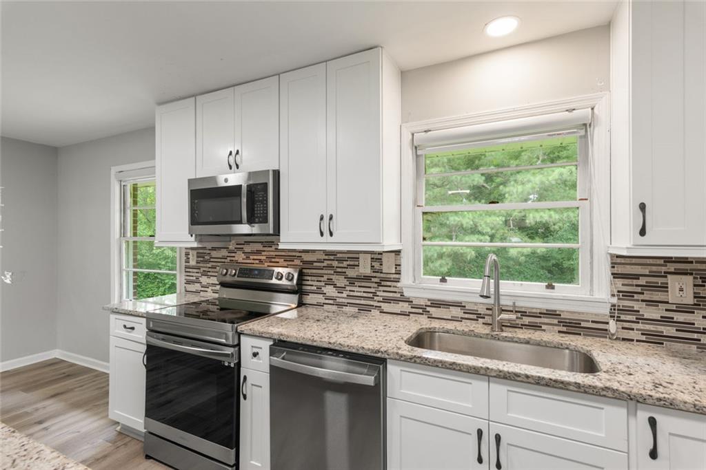 4325 Hiram Lithia Springs Road Southwest Powder Springs, GA 30127 - Photo 5 of 28