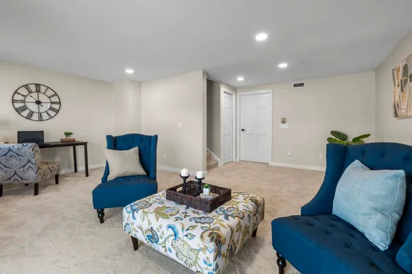 $485,000 | 51 Riverfront Drive, Unit 3, Manchester, NH 03102