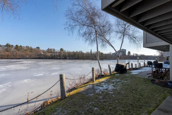 $485,000 | 51 Riverfront Drive, Unit 3, Manchester, NH 03102