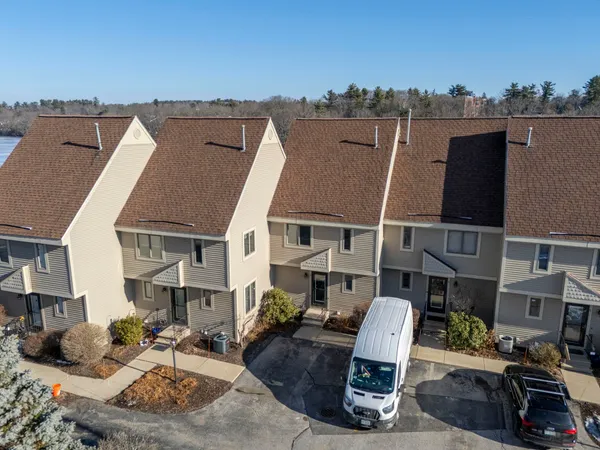 $485,000 | 51 Riverfront Drive, Unit 3, Manchester, NH 03102