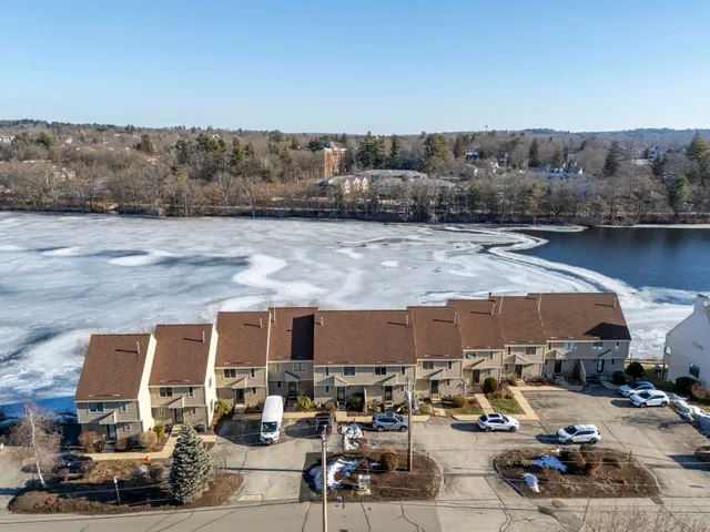 $495,000 | 51 Riverfront Drive, Unit 3, Manchester, NH 03102