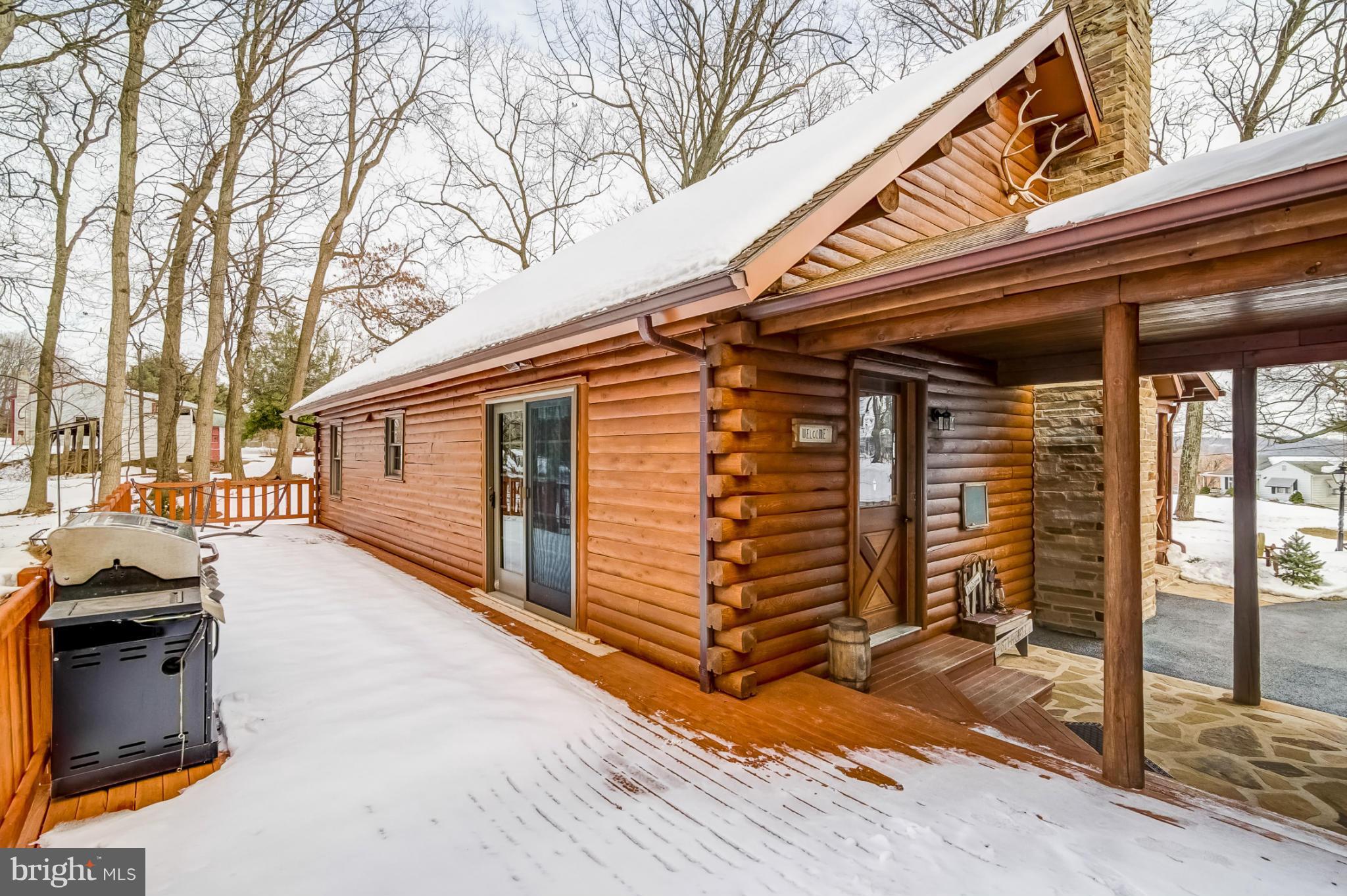 1512 Stone Road Westminster, MD 21158 - Photo 25 of 30 Deck