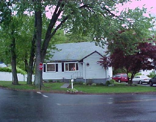 1605 Old Town Road Bridgeport, CT 06606 - Photo 1 of 1 Gallery Image 1