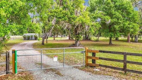 $759,000 | 216 Corbett Road, Lithia, FL 33547
