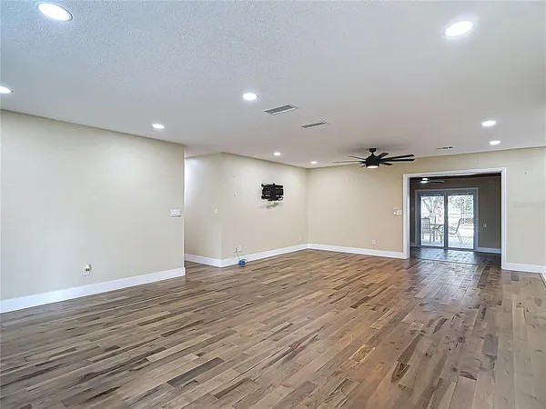 $759,000 | 216 Corbett Road, Lithia, FL 33547