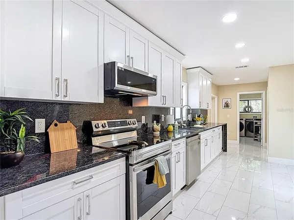 $759,000 | 216 Corbett Road, Lithia, FL 33547