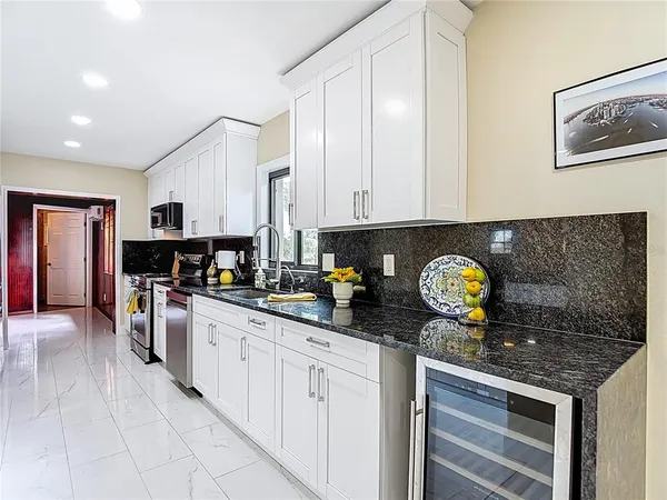 $759,000 | 216 Corbett Road, Lithia, FL 33547