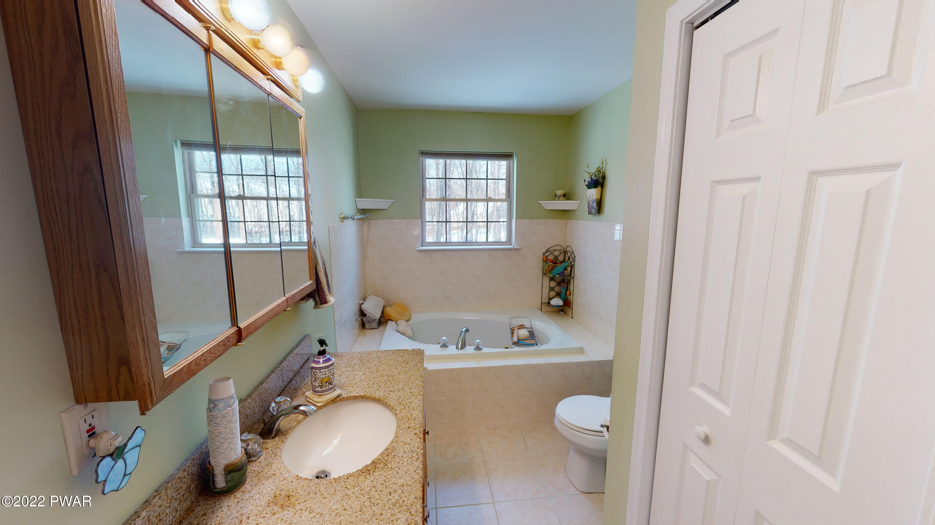144 Rabbit Run Milford, PA 18337 - Photo 21 of 50 21 Primary Bathroom