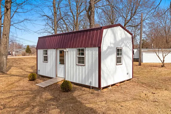 $399,900 | W5184 Shady Lane, Shawano, WI 54166