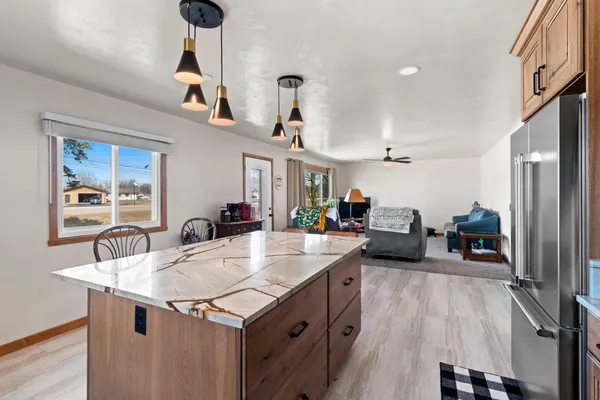 $399,900 | W5184 Shady Lane, Shawano, WI 54166