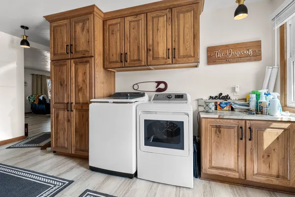 $399,900 | W5184 Shady Lane, Shawano, WI 54166