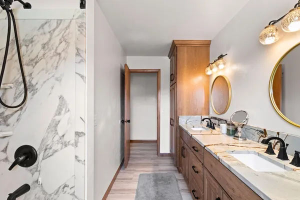 $399,900 | W5184 Shady Lane, Shawano, WI 54166