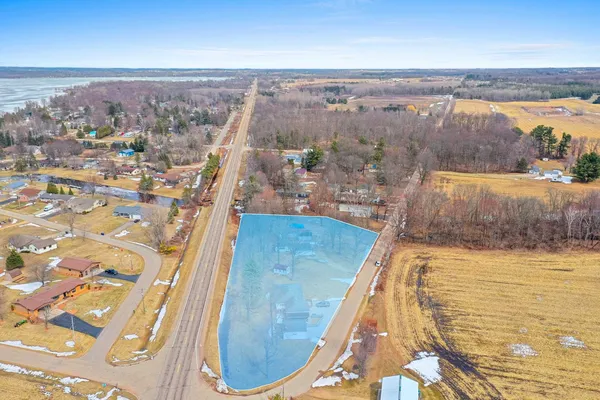 $399,900 | W5184 Shady Lane, Shawano, WI 54166