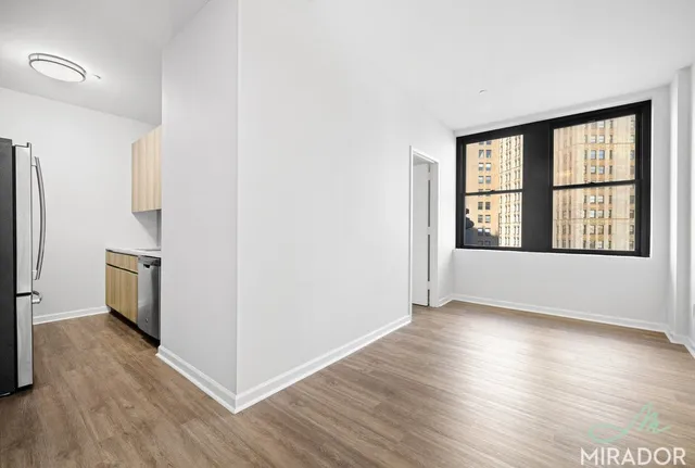 $6,500 | 15 Park Row, Unit 23N | Financial District