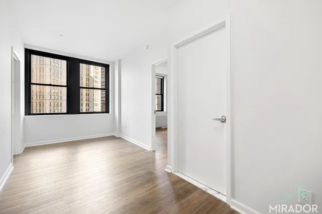 $6,500 | 15 Park Row, Unit 23N | Financial District