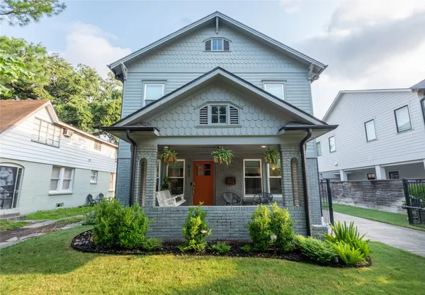 $5,900 | 927 Highland Street, Houston, TX 77009