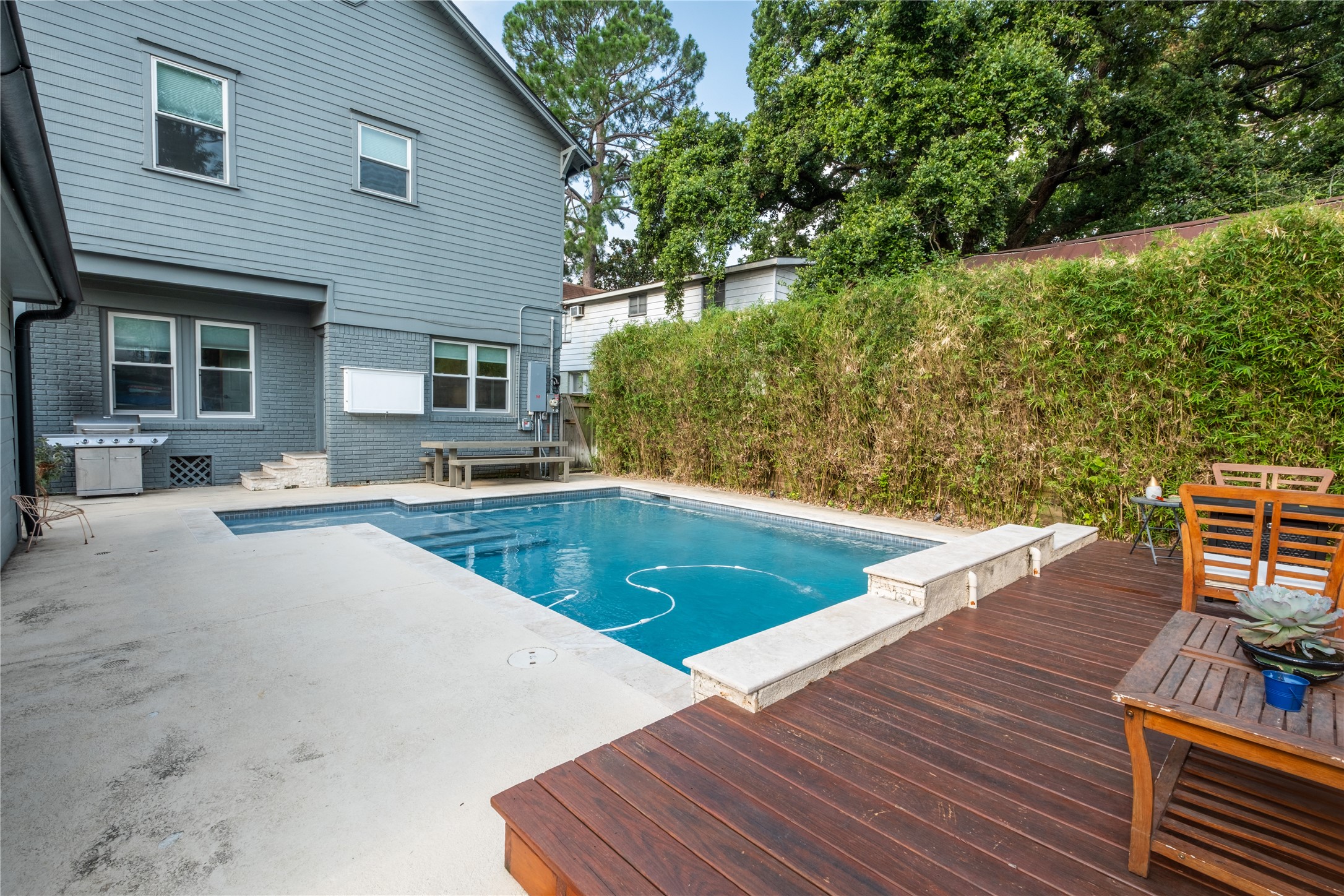 927 Highland Street Houston, TX 77009 - Photo 14 of 24 Another view of the pool area from the tanning deck.