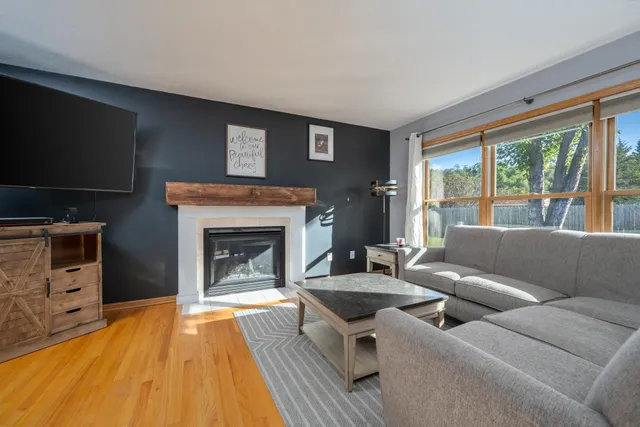 $479,900 | 205 Evergreen Drive East, Cannon Falls, MN 55009