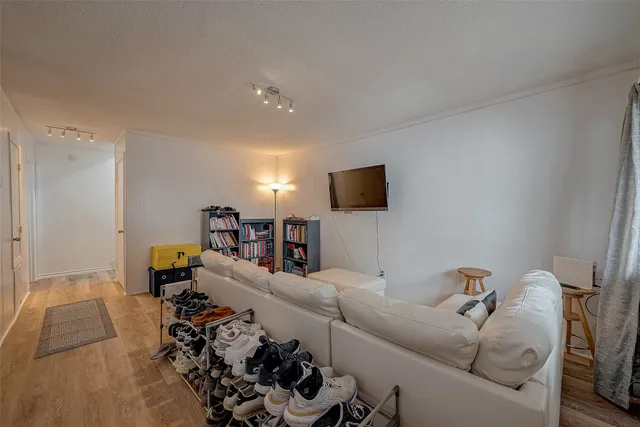 $169,900 | 12042 Mighty Oak Drive, Unit B, Houston, TX 77066