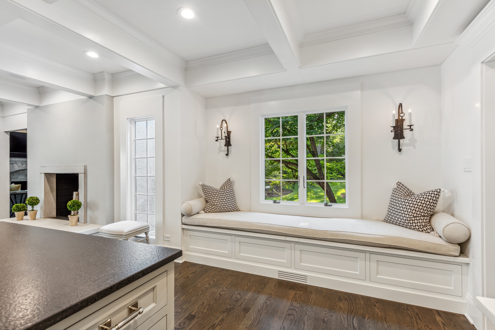 202 Burr Ridge Club Burr Ridge, IL 60527 - Photo 10 of 31 a living room with furniture and a large window