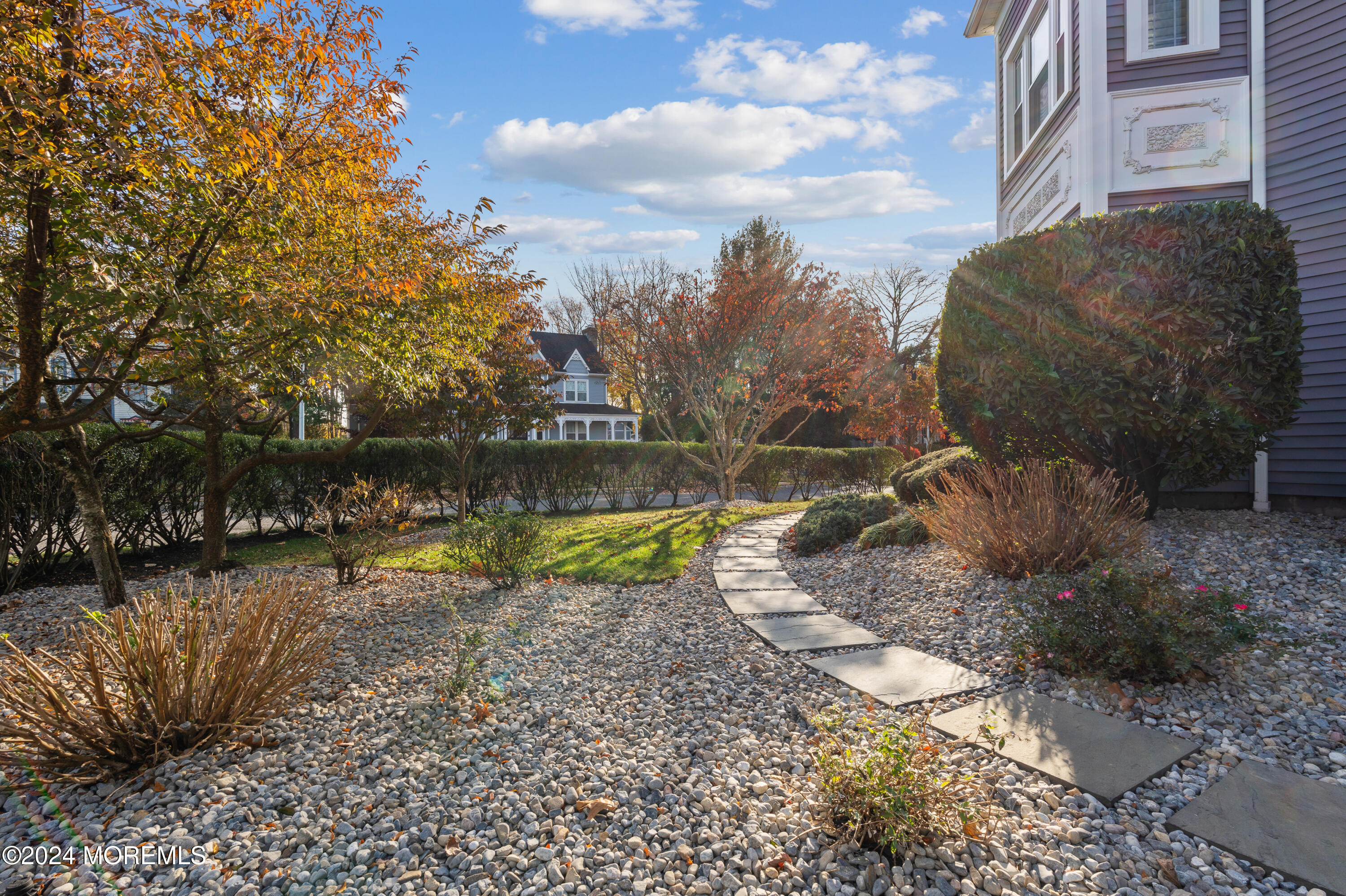1 Sarah Court Matawan, NJ 07747 - Photo 48 of 48 Side Walkway