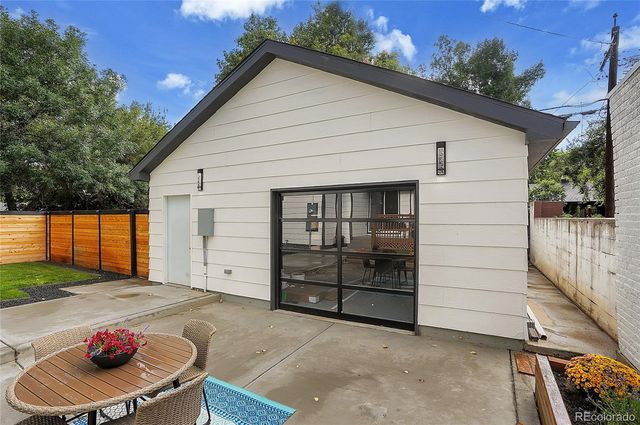 a view of a house with a garage