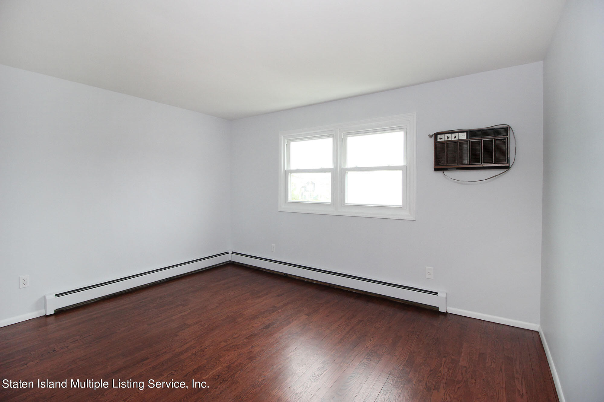 207 Willow Road East Staten Island, NY 10314 - Photo 16 of 41 IMG_3867