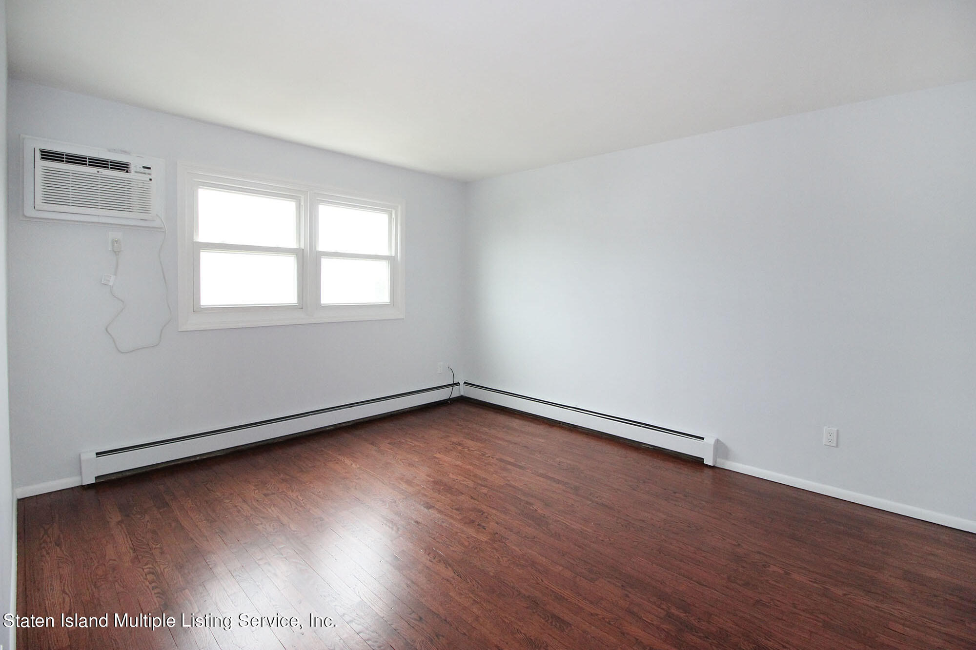 207 Willow Road East Staten Island, NY 10314 - Photo 18 of 41 IMG_3881