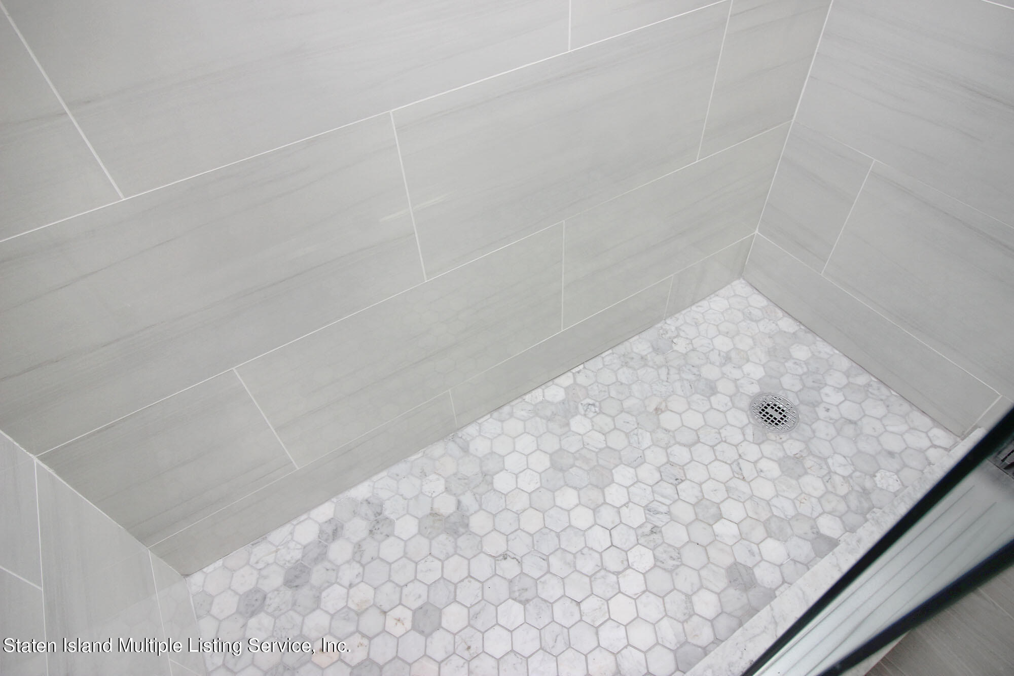 207 Willow Road East Staten Island, NY 10314 - Photo 37 of 41 IMG_3798