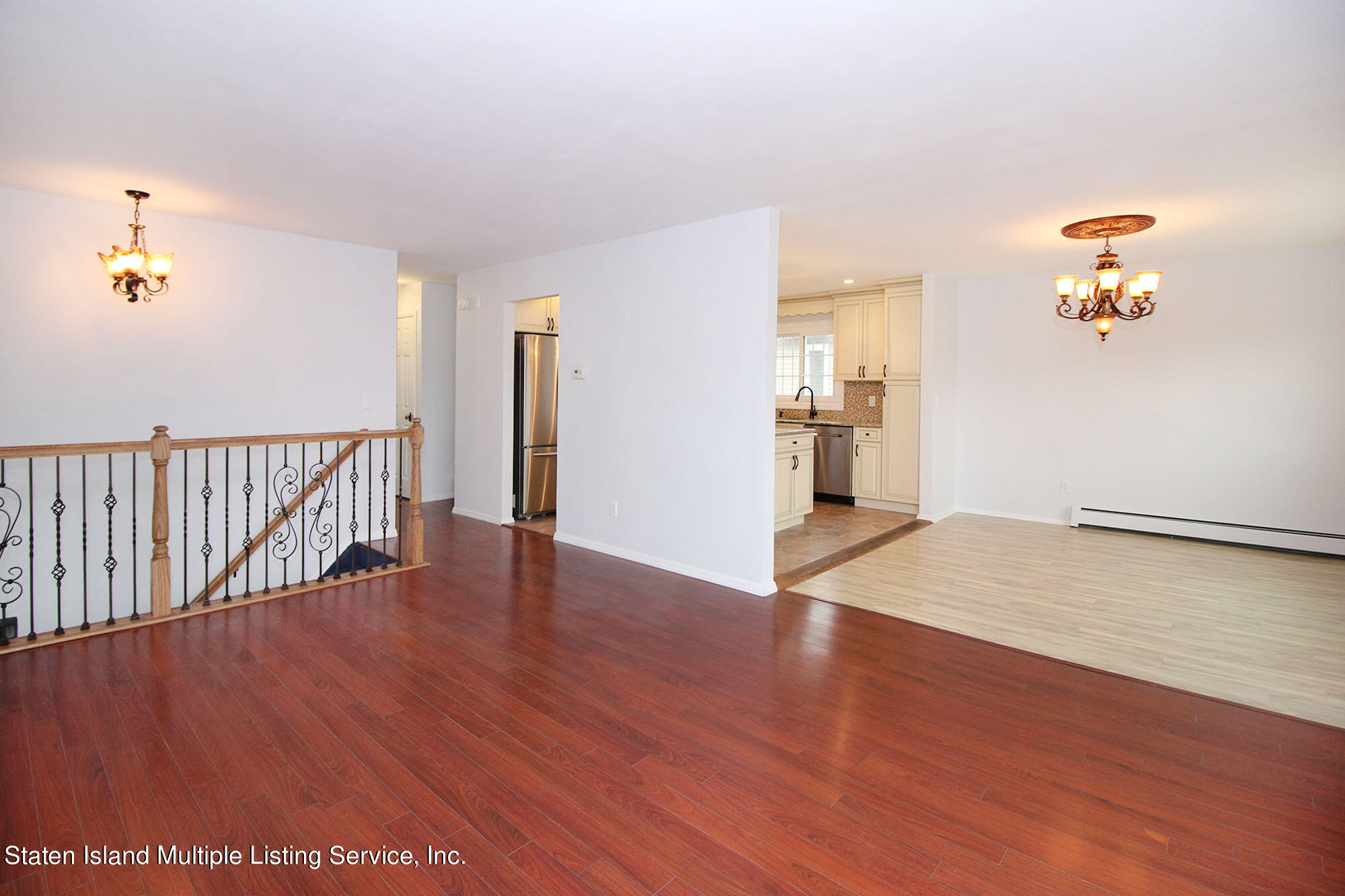 207 Willow Road East Staten Island, NY 10314 - Photo 8 of 41 IMG_3903