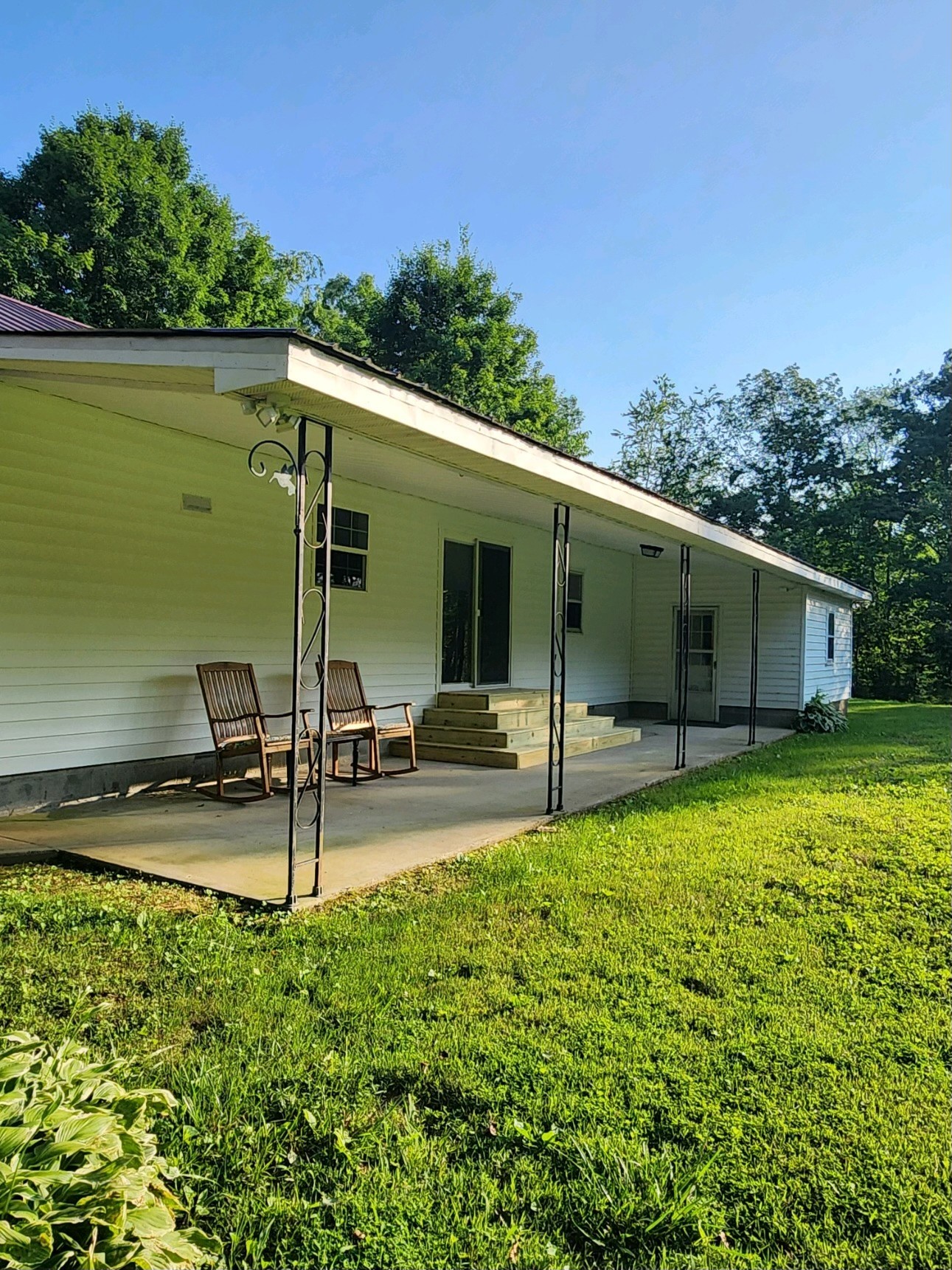 804 Crews Hollow Road Manchester, TN 37355 - Photo 16 of 29 Large Patio.