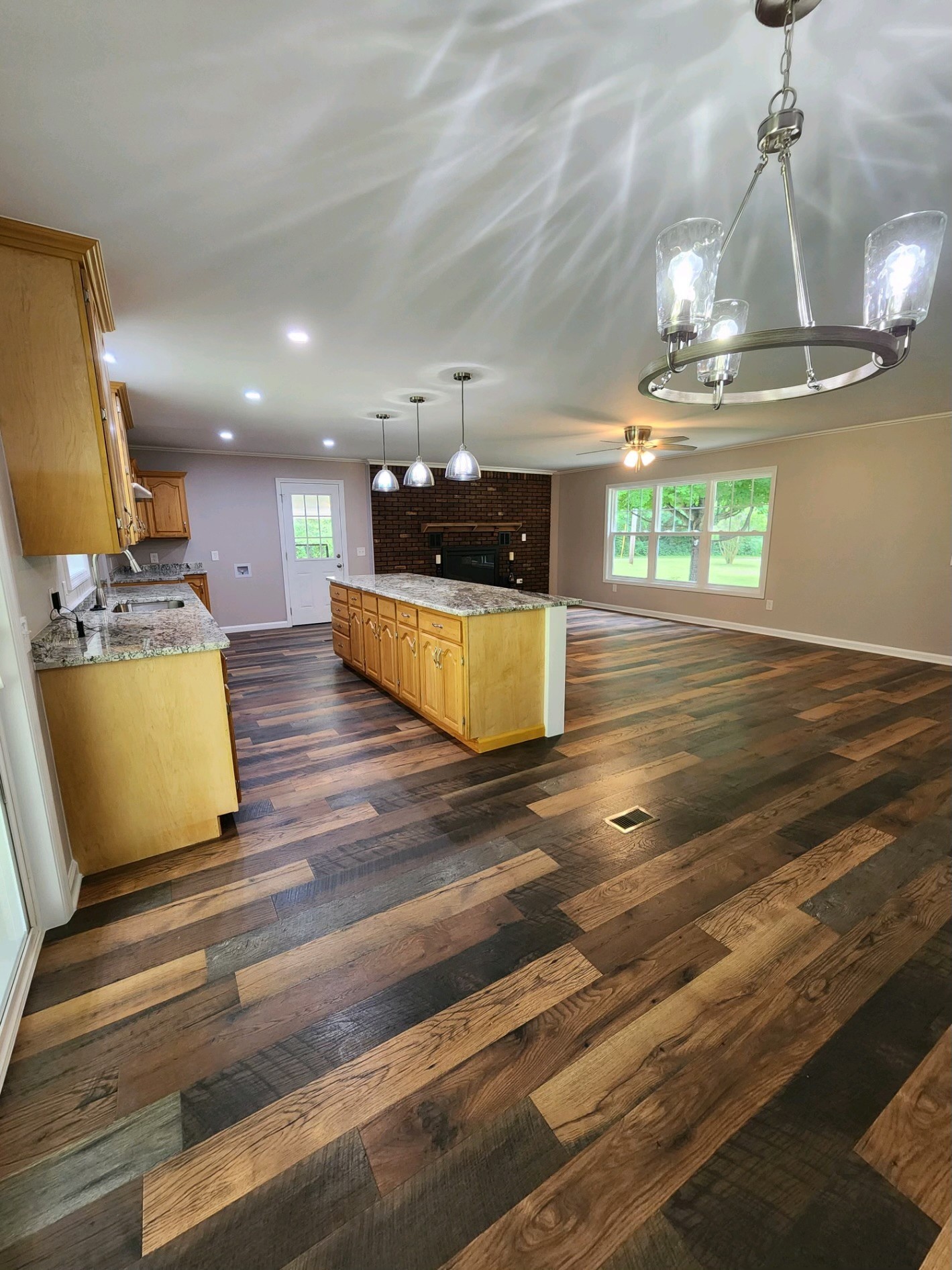 804 Crews Hollow Road Manchester, TN 37355 - Photo 20 of 29 Lots of Kitchen Cabinetry and granite countertops.