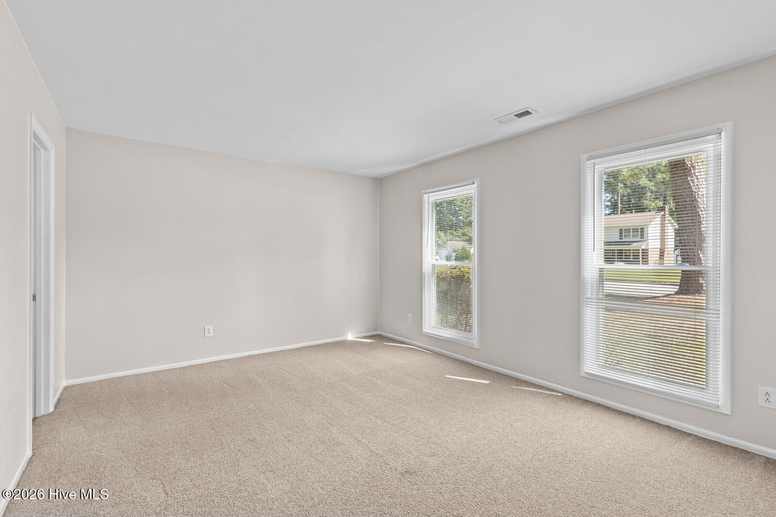 721 Shadowridge Road Jacksonville, NC 28546 - Photo 13 of 31