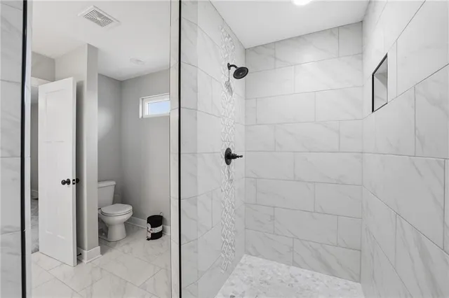 $375,000 | 507 Southwest Meadowood Drive, Grain Valley, MO 64029