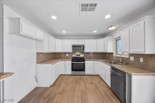 $399,000 | 413 McKenzie Drive, Henderson, NV 89015