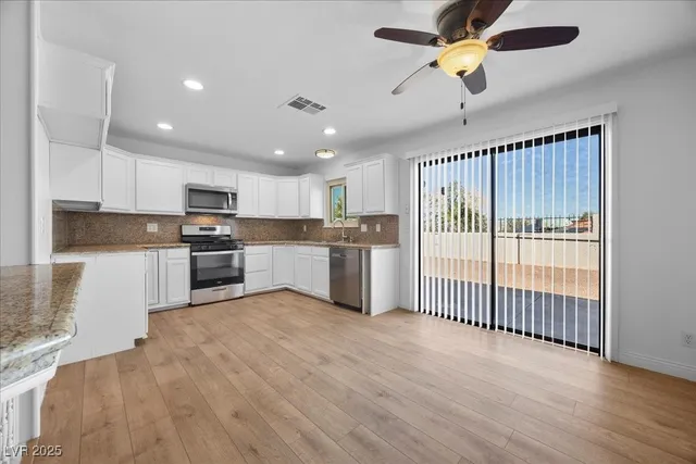 $399,000 | 413 McKenzie Drive, Henderson, NV 89015