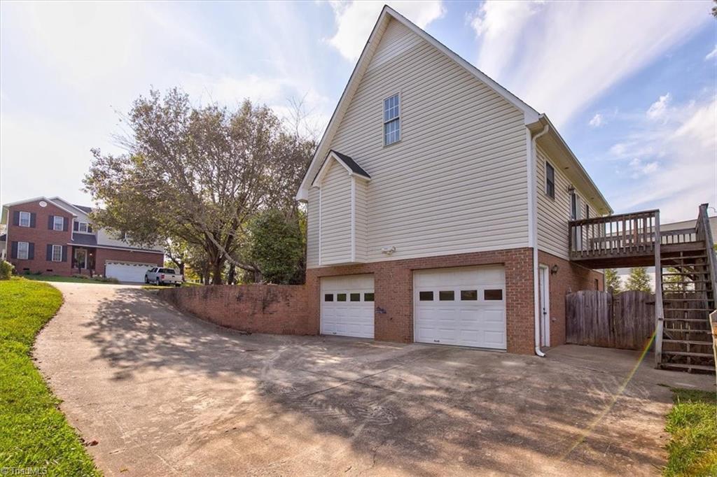 4965 Springhouse Farm Road Winston-Salem, NC 27107 - Photo 3 of 33 Gallery Image 3