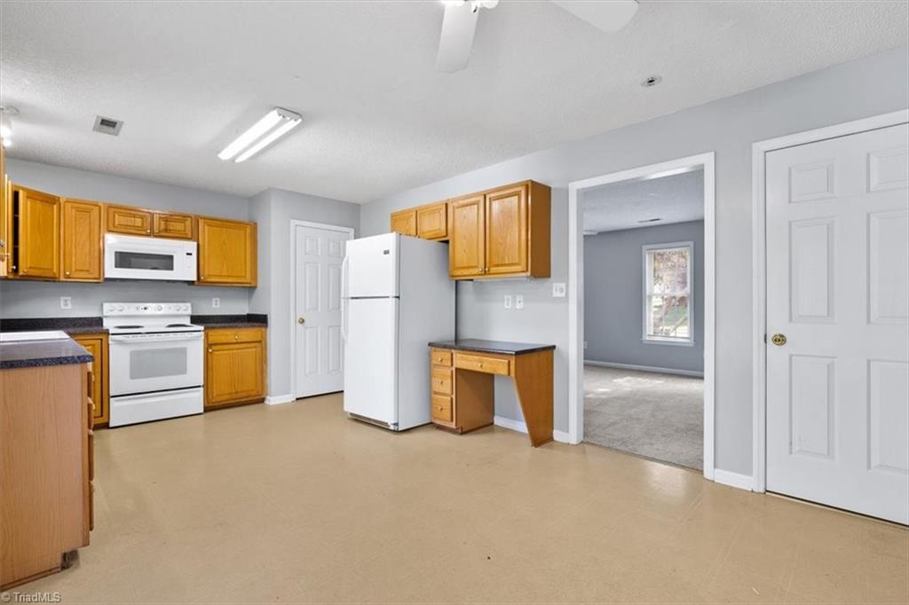 4965 Springhouse Farm Road Winston-Salem, NC 27107 - Photo 10 of 33 Gallery Image 10