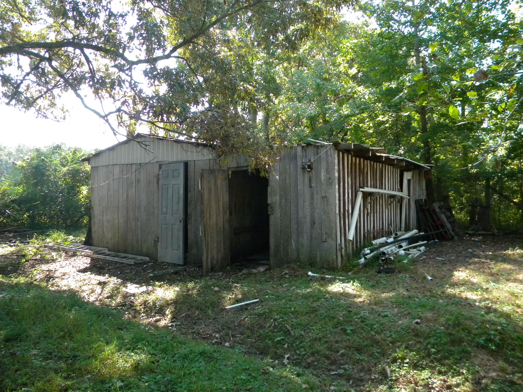 317 Garrison Road Hohenwald, TN 38462 - Photo 13 of 16 Barn, needs work