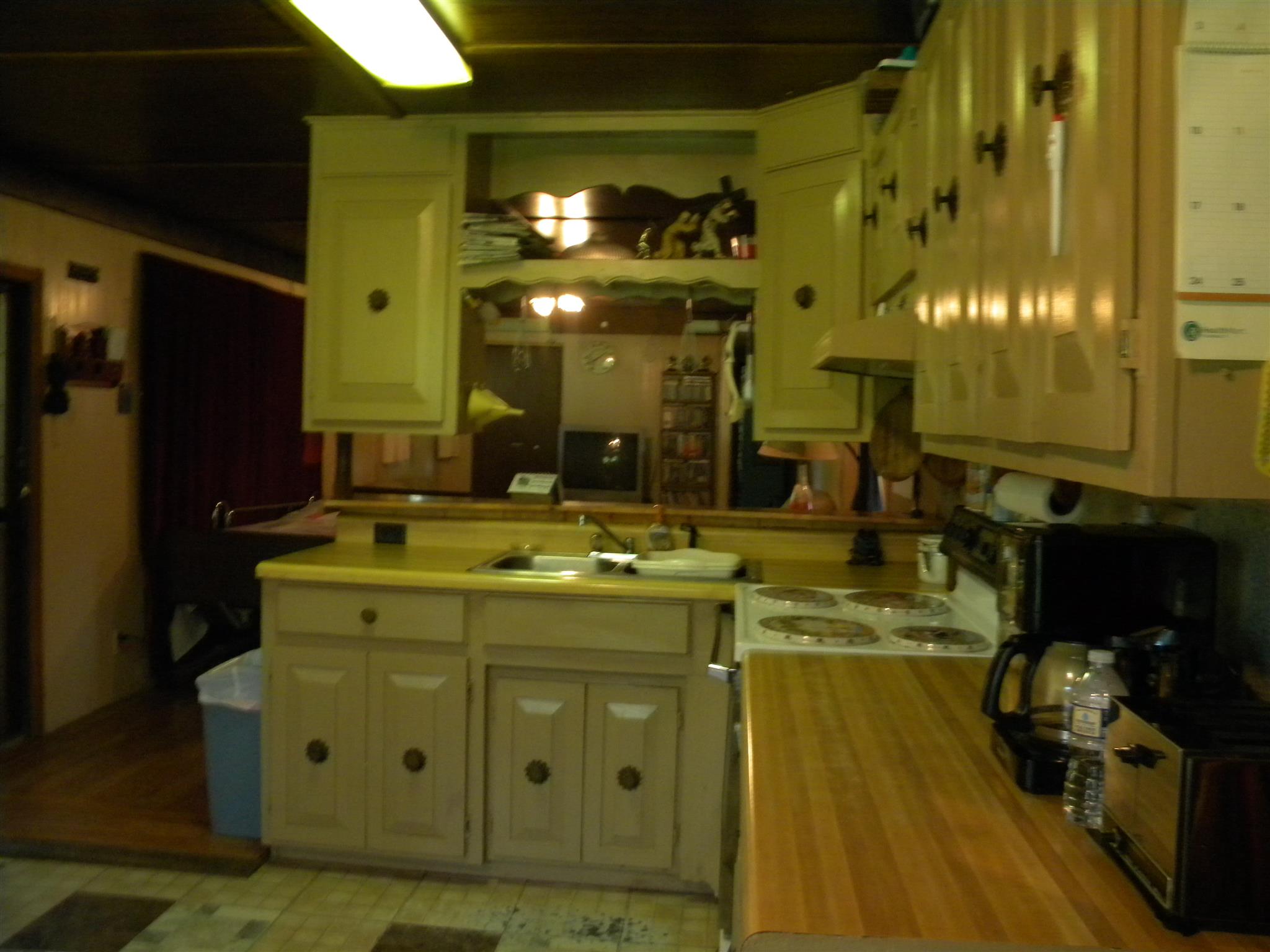 317 Garrison Road Hohenwald, TN 38462 - Photo 6 of 16 Stove stays