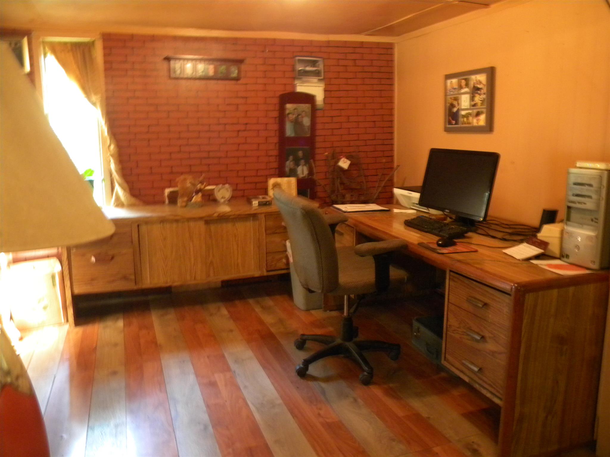 317 Garrison Road Hohenwald, TN 38462 - Photo 7 of 16 Office area